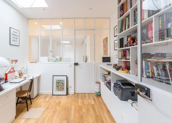 بيت للعطل House In باريس